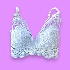 Lacey white bralette size medium
